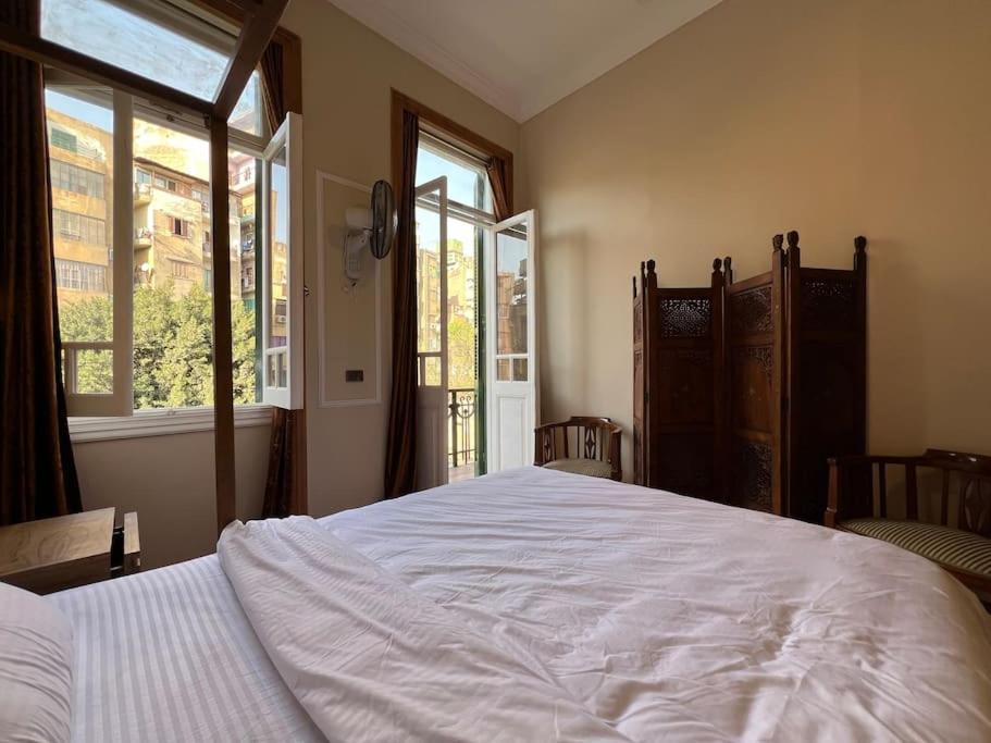 Authentic 3Br Apartment In Downtown, Kairo Exterior foto